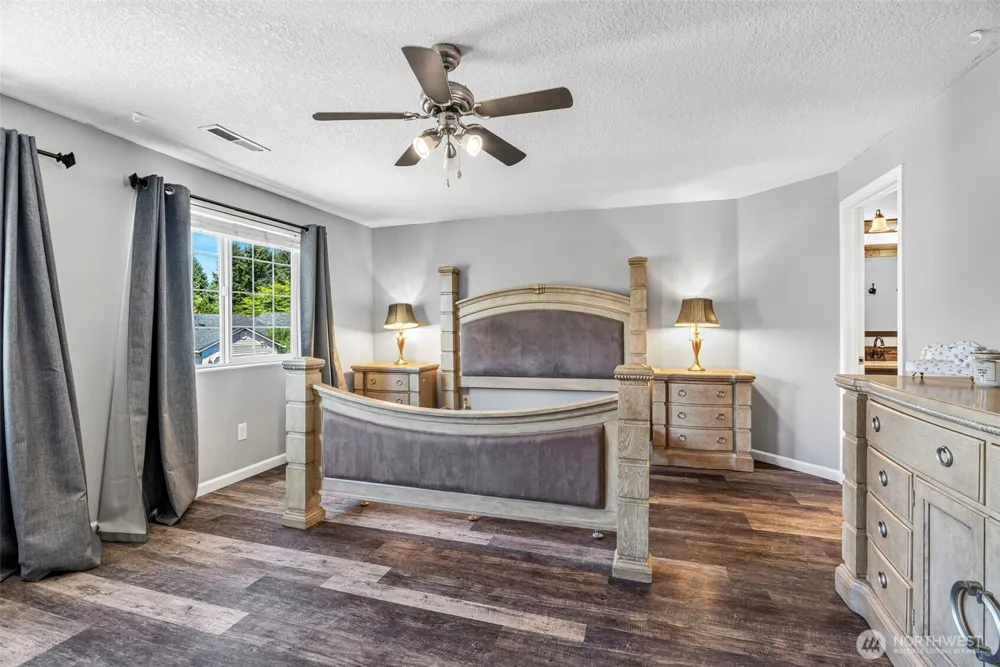 5605 NE 55th Circle Vancouver, WA 98661