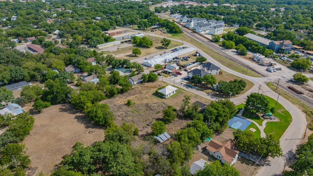 640 Mccart Street Stephenville, TX 76401