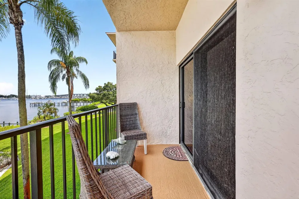 624 SW St Lucie Crescent #208 Stuart, FL 34994