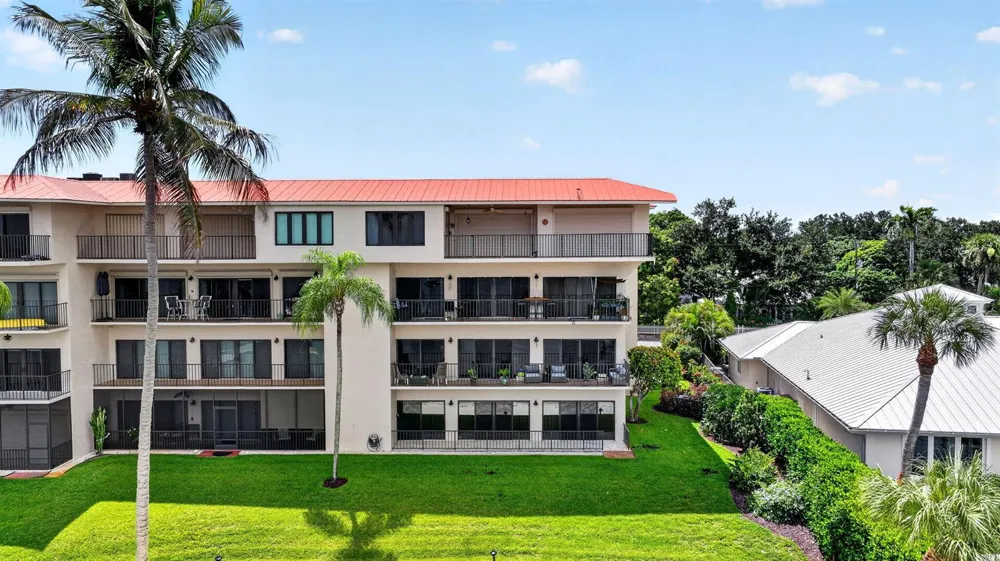 624 SW St Lucie Crescent #208 Stuart, FL 34994