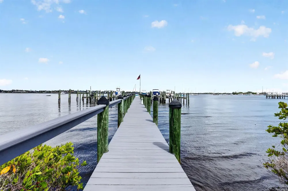 624 SW St Lucie Crescent #208 Stuart, FL 34994