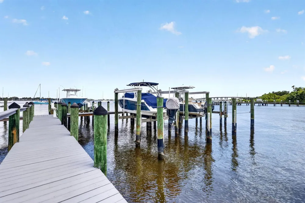 624 SW St Lucie Crescent #208 Stuart, FL 34994