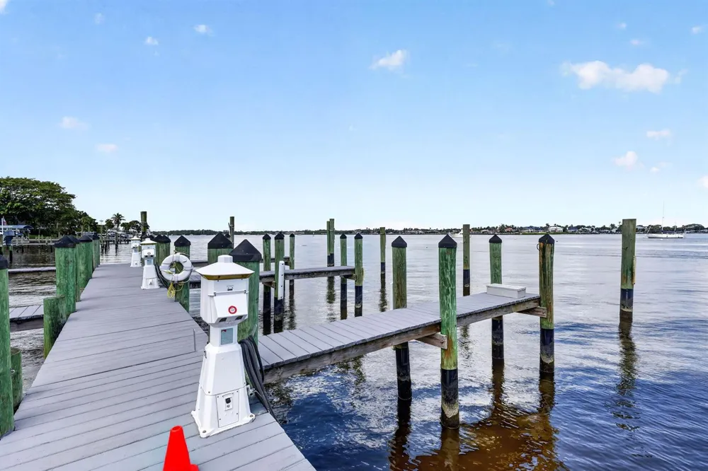 624 SW St Lucie Crescent #208 Stuart, FL 34994