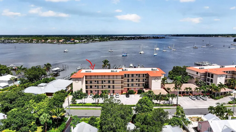 624 SW St Lucie Crescent #208 Stuart, FL 34994