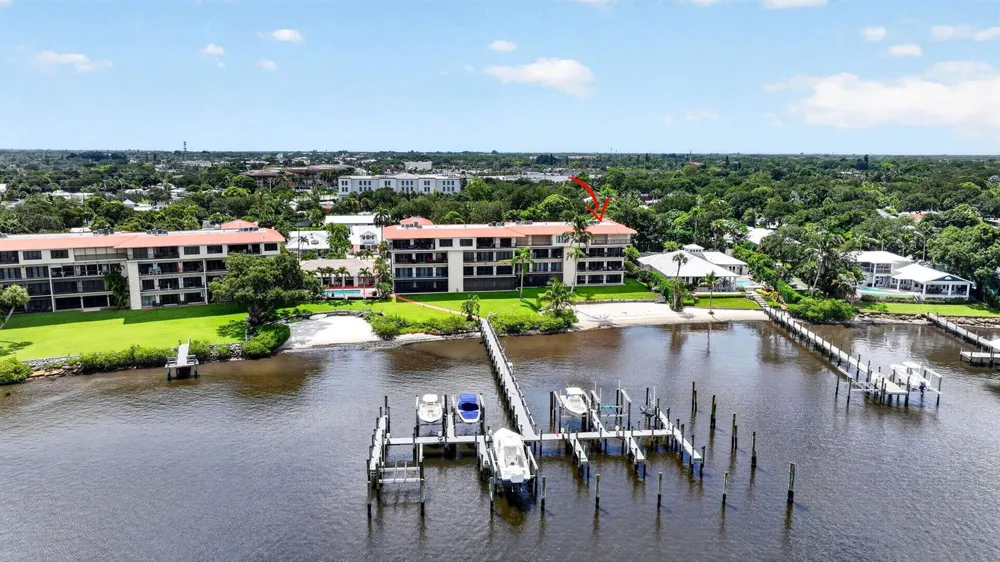 624 SW St Lucie Crescent #208 Stuart, FL 34994