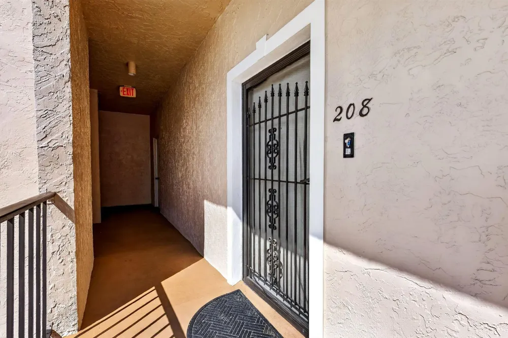 624 SW St Lucie Crescent #208 Stuart, FL 34994
