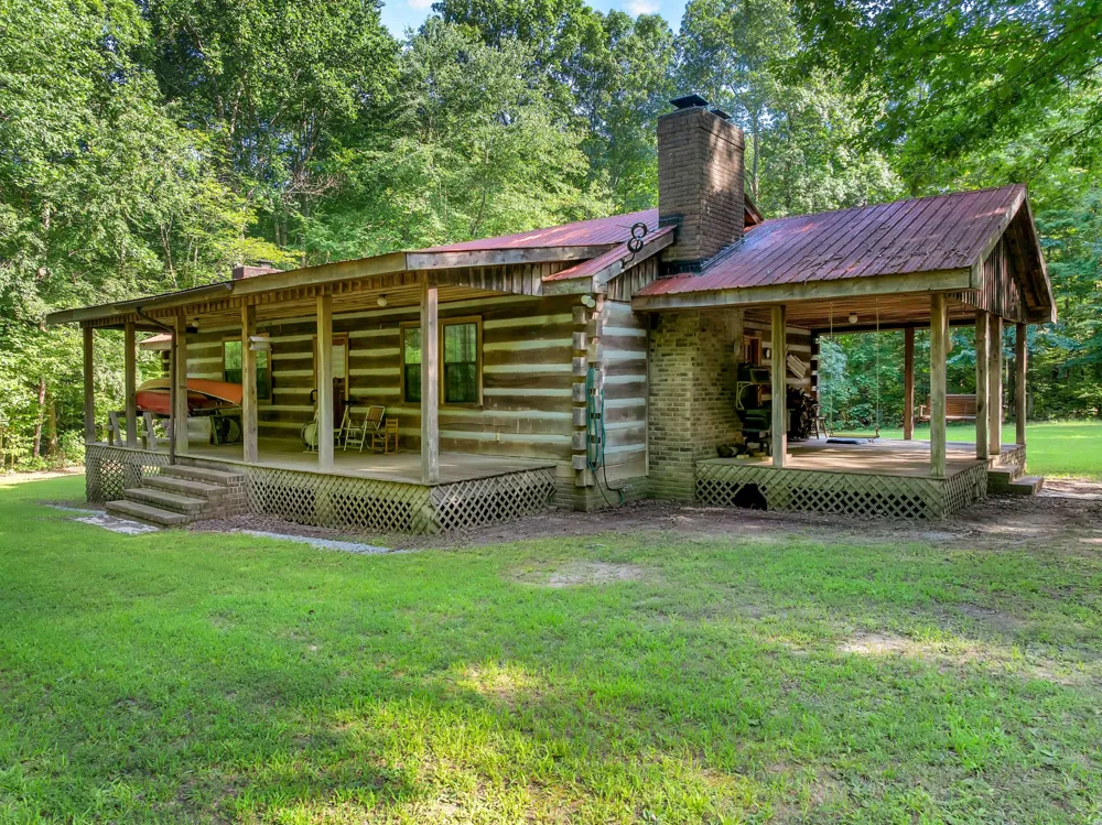 3701 Oakwood Church Rd Cedar Hill, TN 37032