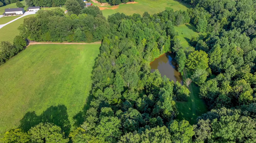 3701 Oakwood Church Rd Cedar Hill, TN 37032