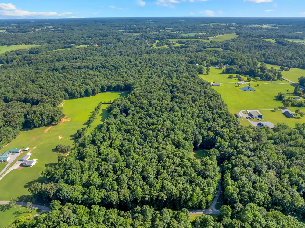 3701 Oakwood Church Rd Cedar Hill, TN 37032