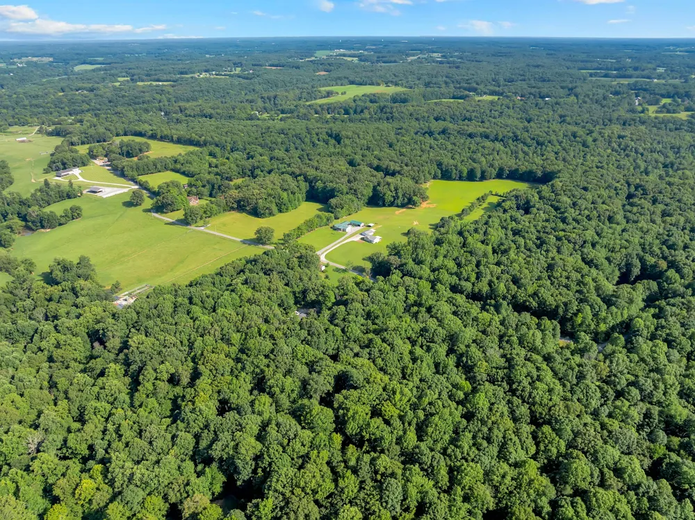 3701 Oakwood Church Rd Cedar Hill, TN 37032