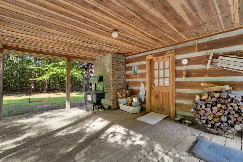 3701 Oakwood Church Rd Cedar Hill, TN 37032