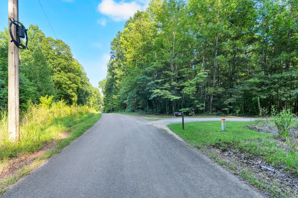3701 Oakwood Church Rd Cedar Hill, TN 37032