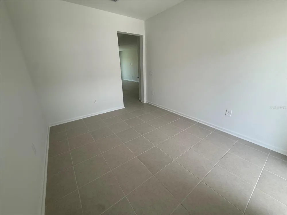 2563 SKYLINE LOOP Kissimmee, FL 34758