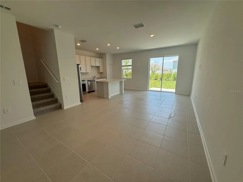 2563 SKYLINE LOOP Kissimmee, FL 34758
