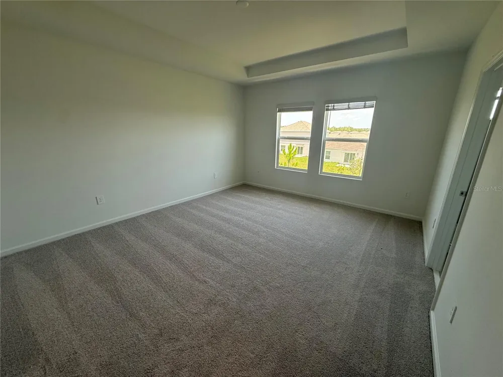 2563 SKYLINE LOOP Kissimmee, FL 34758