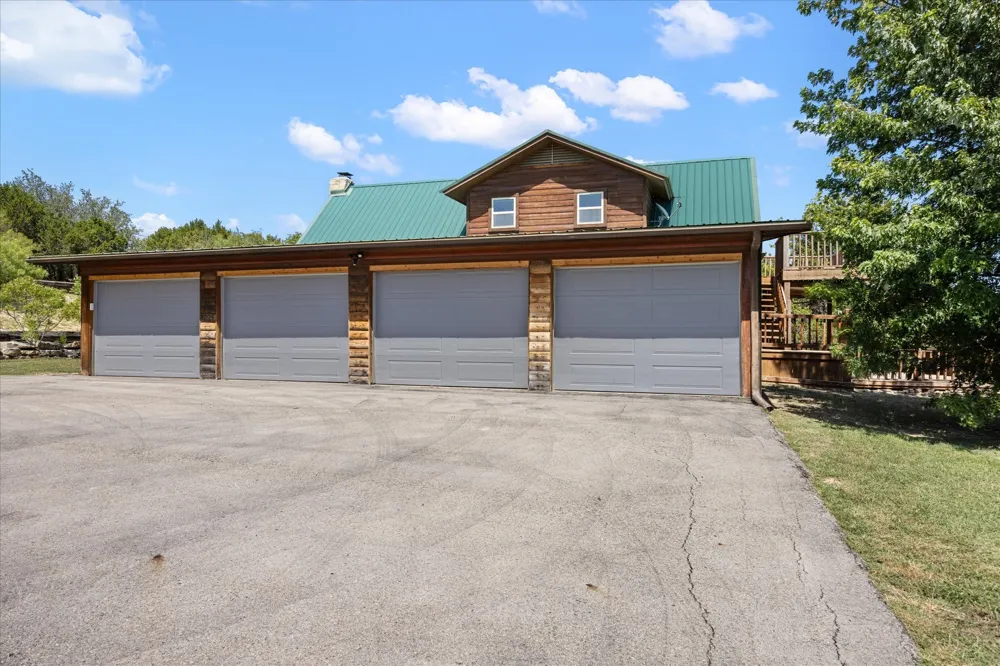 545 Compass Way Bluff Dale, TX 76433