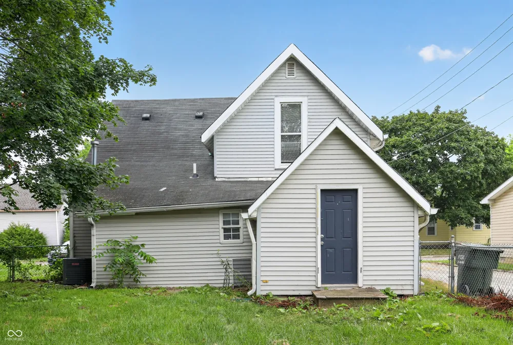 29 Howard Street Greenfield, IN 46140