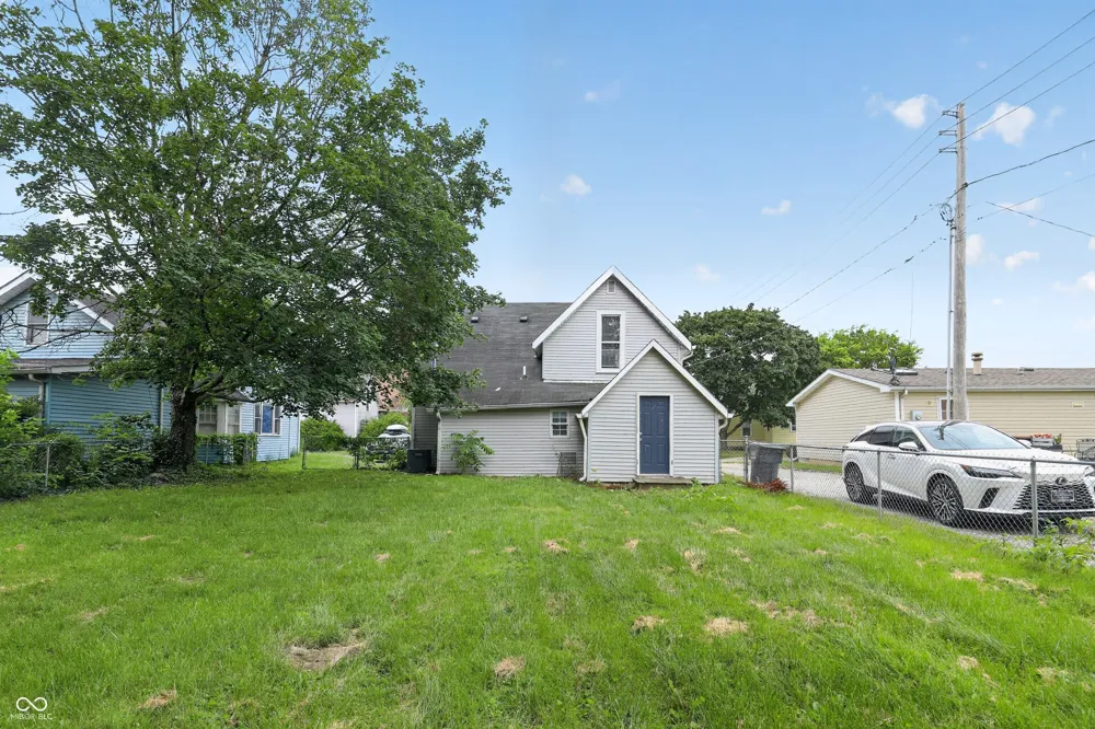 29 Howard Street Greenfield, IN 46140