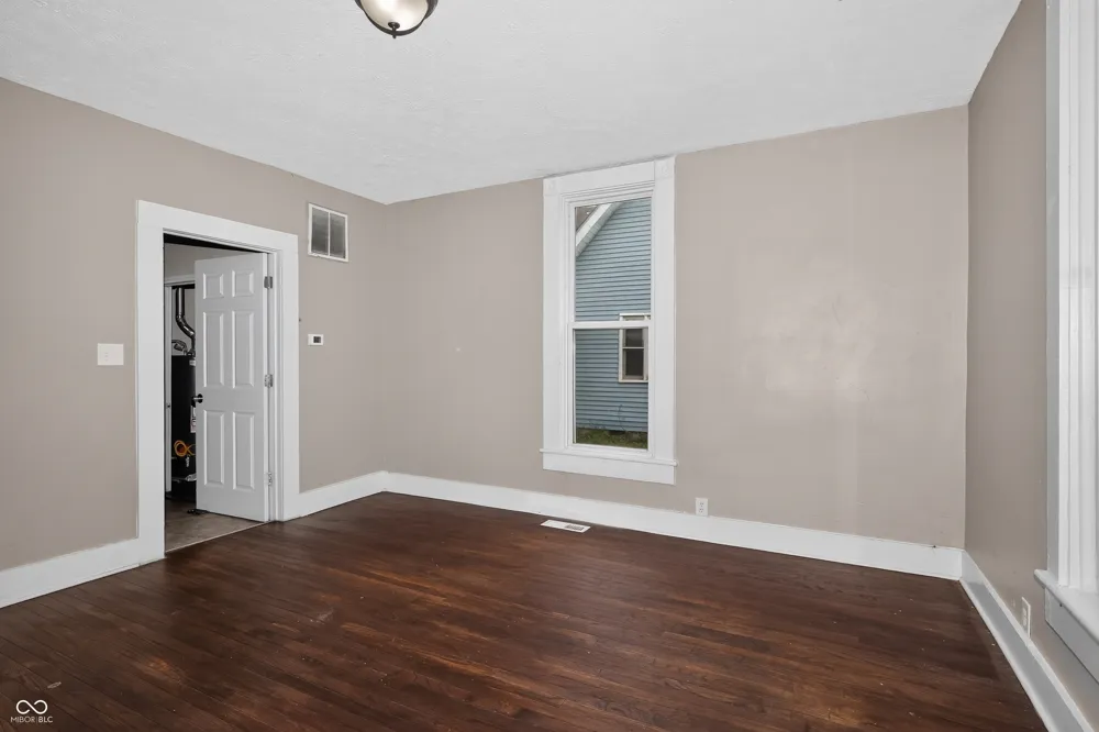 29 Howard Street Greenfield, IN 46140