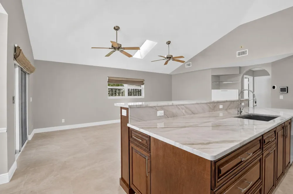 9410 Sea Turtle Manor Plantation, FL 33324