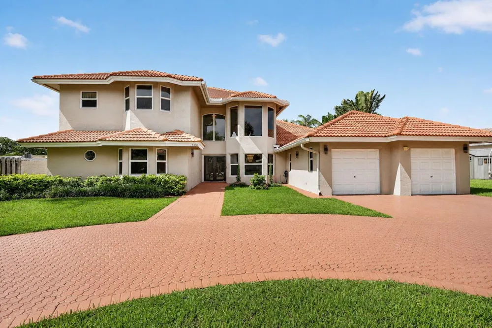 9410 Sea Turtle Manor Plantation, FL 33324