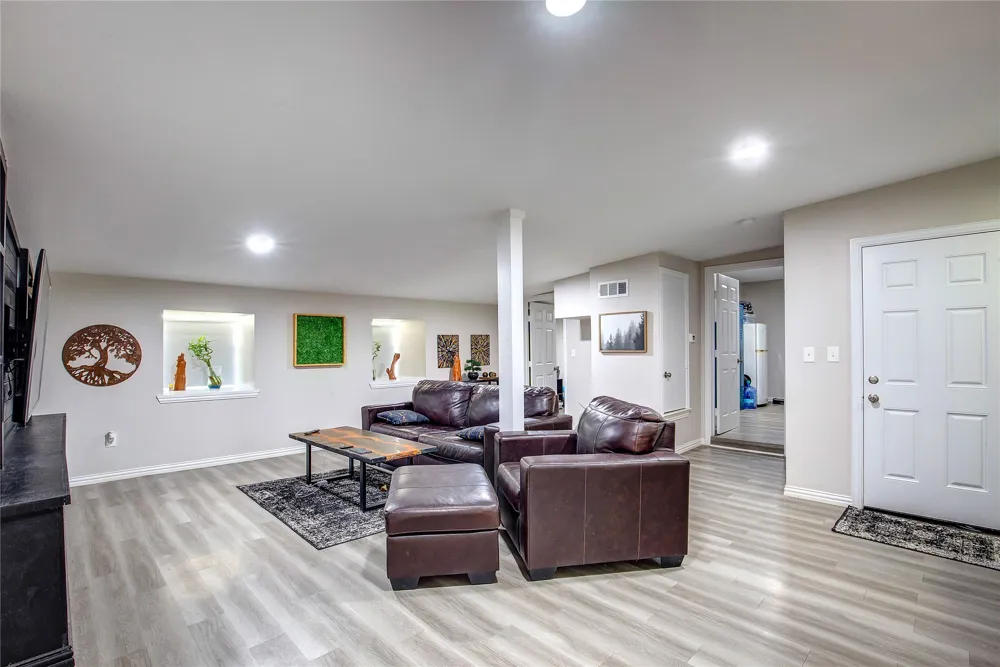 1101 Redoak Drive West Tawakoni, TX 75474