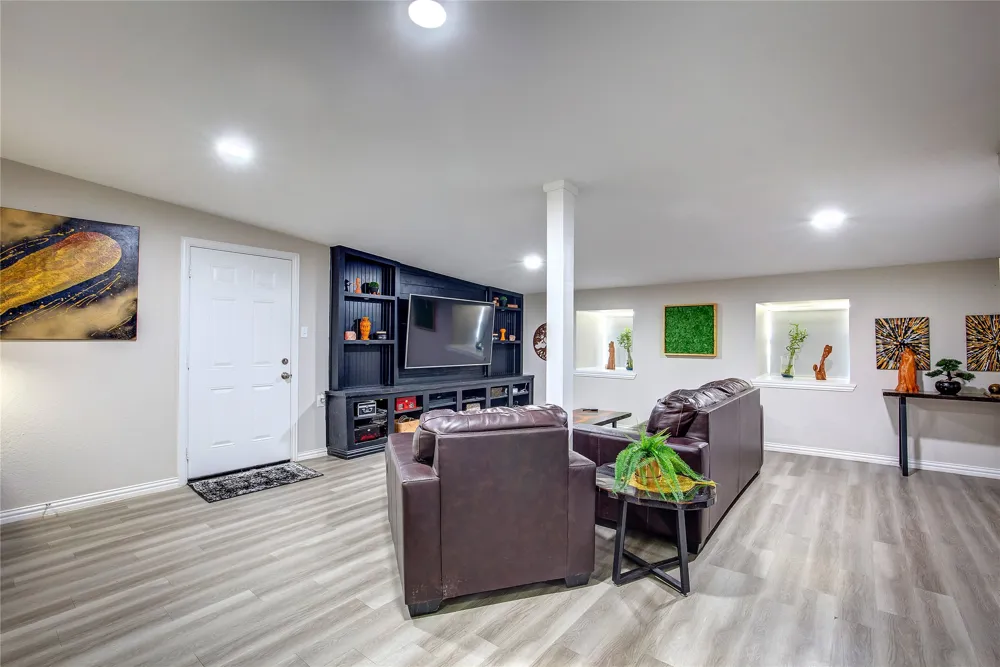 1101 Redoak Drive West Tawakoni, TX 75474