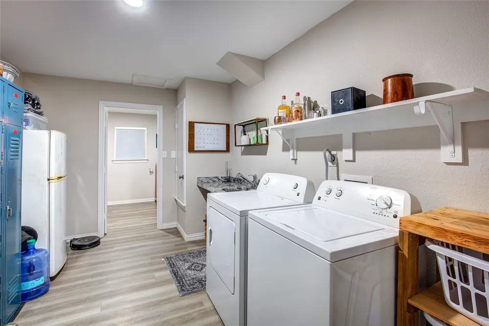 1101 Redoak Drive West Tawakoni, TX 75474