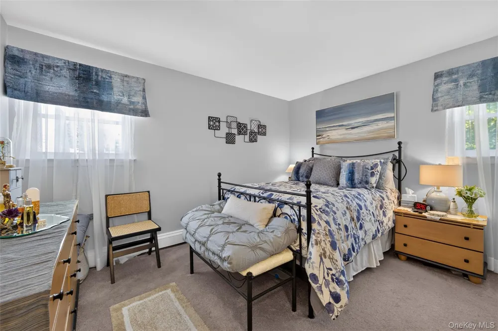 15 1st Avenue Bayville, NY 11709