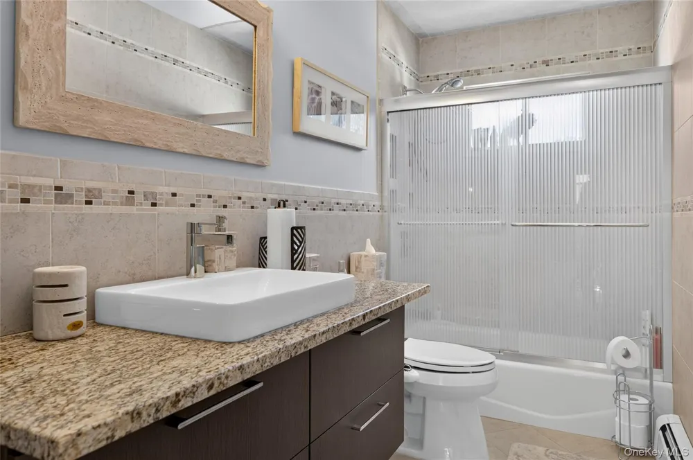 15 1st Avenue Bayville, NY 11709