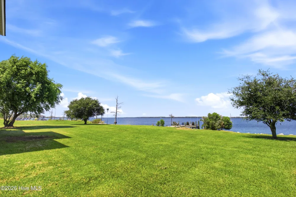 171 Royal Tern Way Hertford, NC 27944