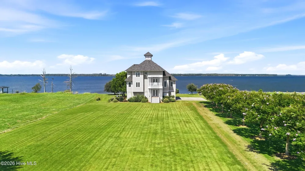 171 Royal Tern Way Hertford, NC 27944