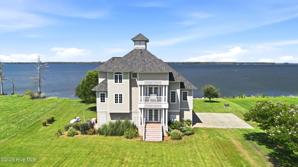 171 Royal Tern Way Hertford, NC 27944
