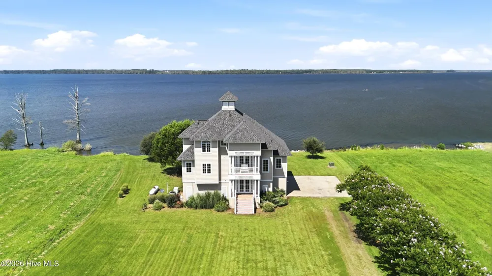 171 Royal Tern Way Hertford, NC 27944