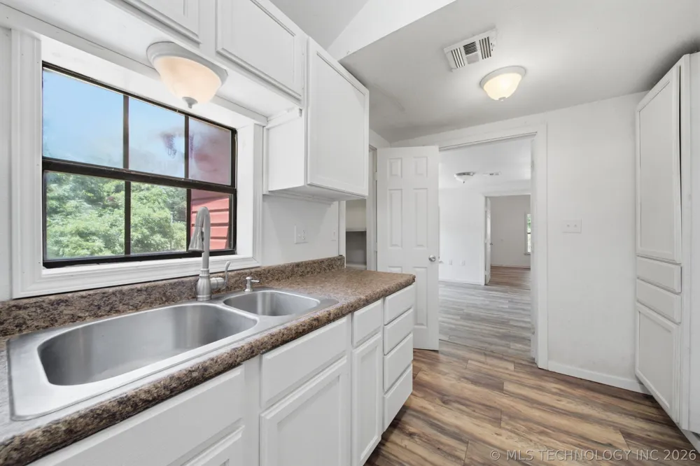108 7th Avenue Cleveland, OK 74020