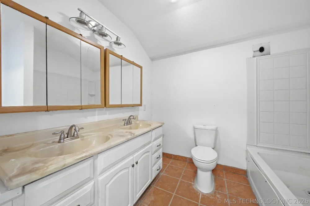 108 7th Avenue Cleveland, OK 74020