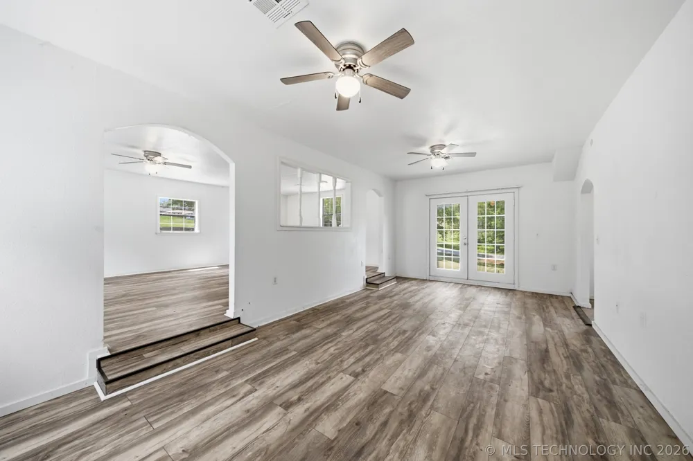 108 7th Avenue Cleveland, OK 74020