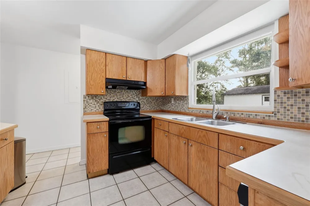 1503 NW 17TH STREET Gainesville, FL 32605