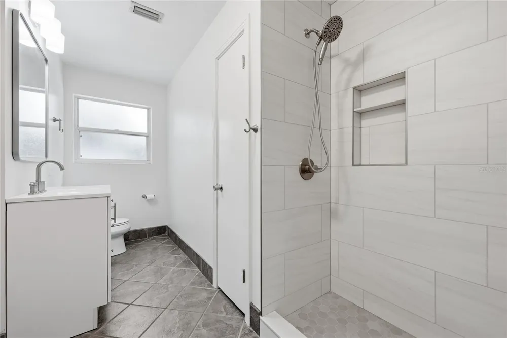 1503 NW 17TH STREET Gainesville, FL 32605