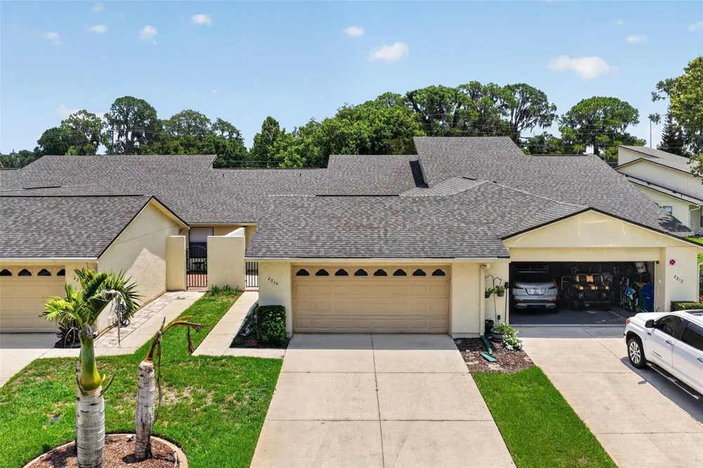 2214 CYPRESS COVE DRIVE #4 Tavares, FL 32778