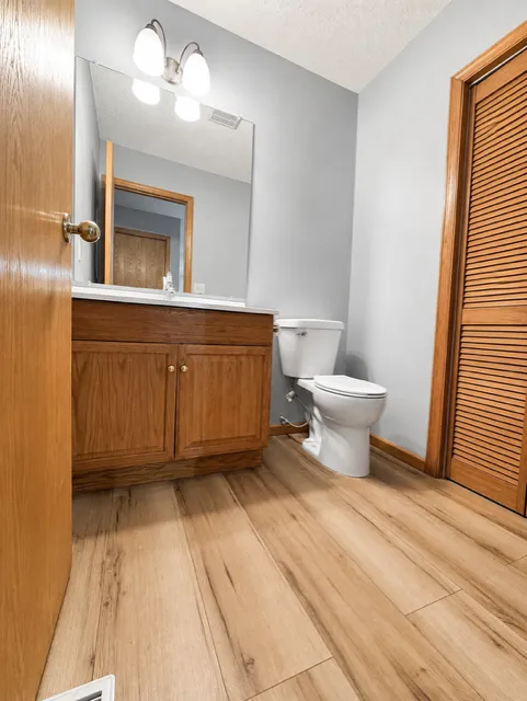 4884 Helena Lane #2 Oakdale, MN 55128