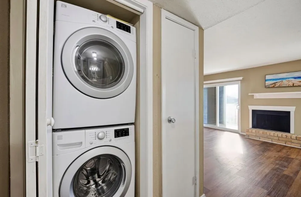 18511 Egret Bay Boulevard #312 Webster, TX 77058