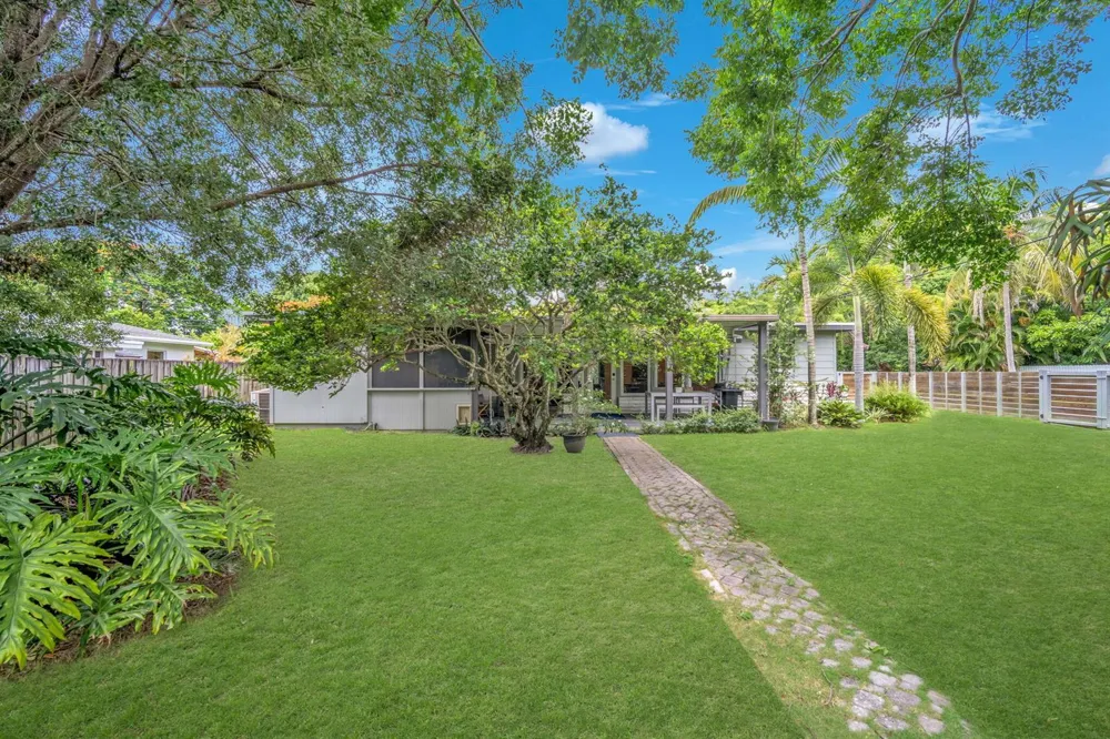 7830 SW 67TH AVENUE South Miami, FL 33143