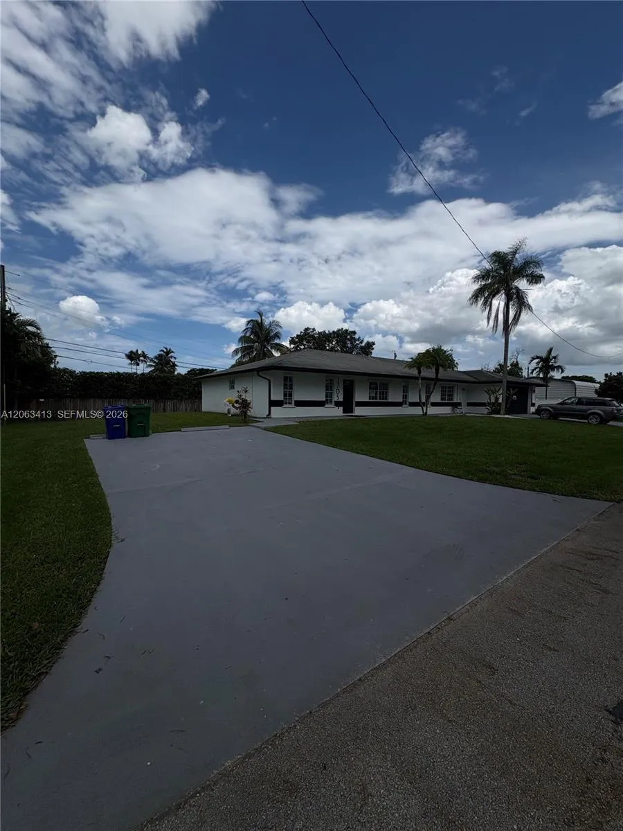 1705 SW 100th Ave #1-2 Miramar, FL 33025