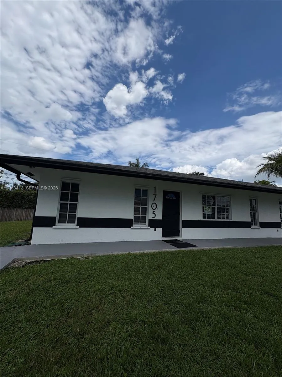 1705 SW 100th Ave #1-2 Miramar, FL 33025