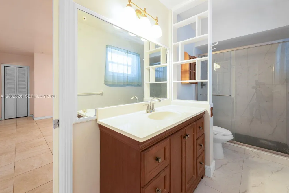 8331 SW 156th St Palmetto Bay, FL 33157
