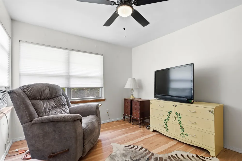 829 W 22nd Ada, OK 74820