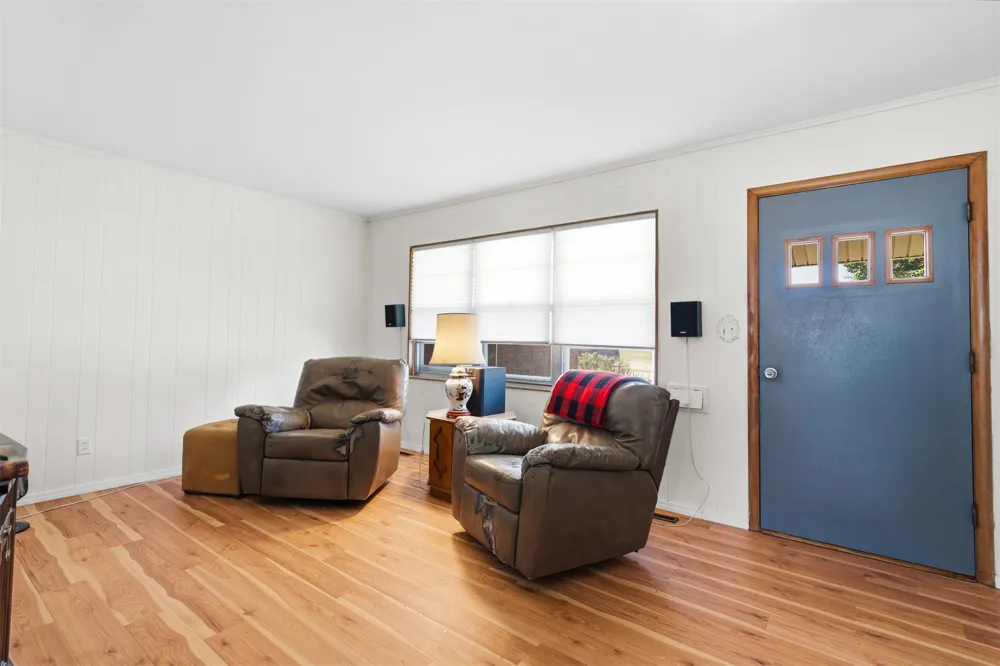 829 W 22nd Ada, OK 74820