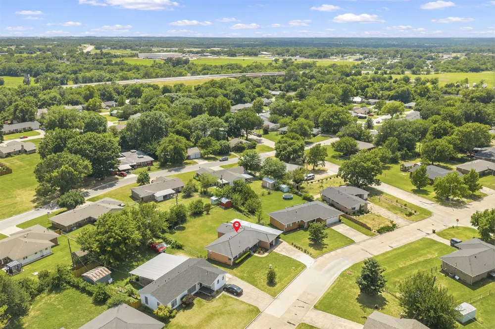 829 W 22nd Ada, OK 74820