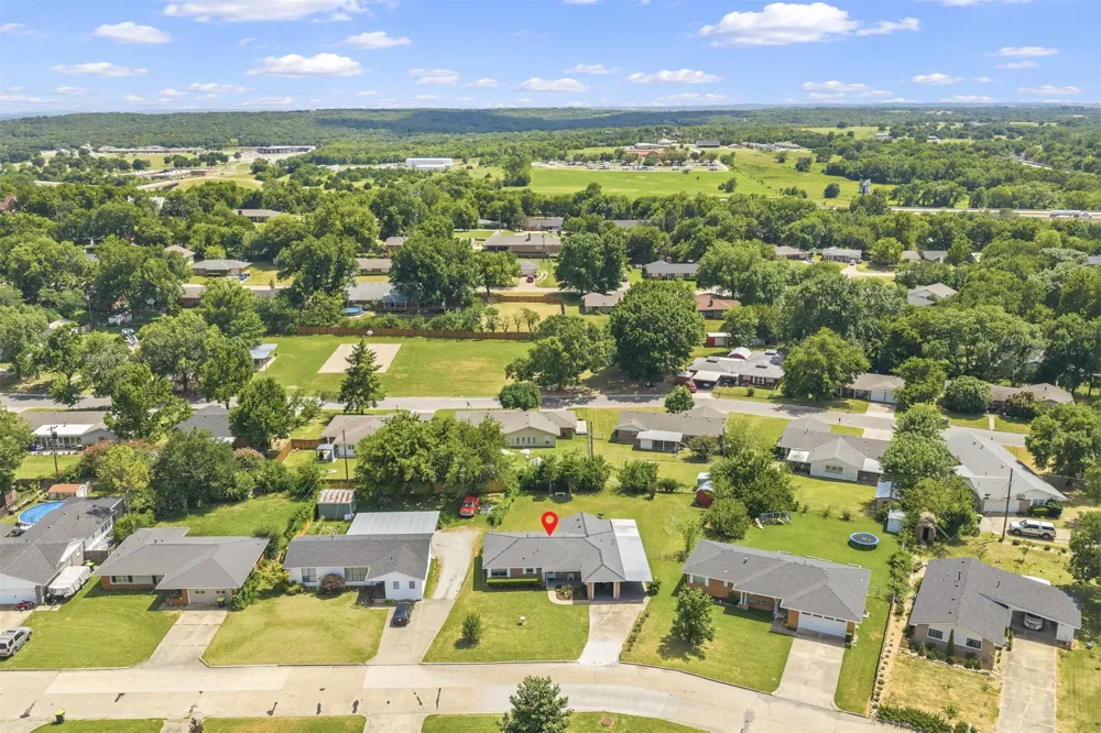 829 W 22nd Ada, OK 74820